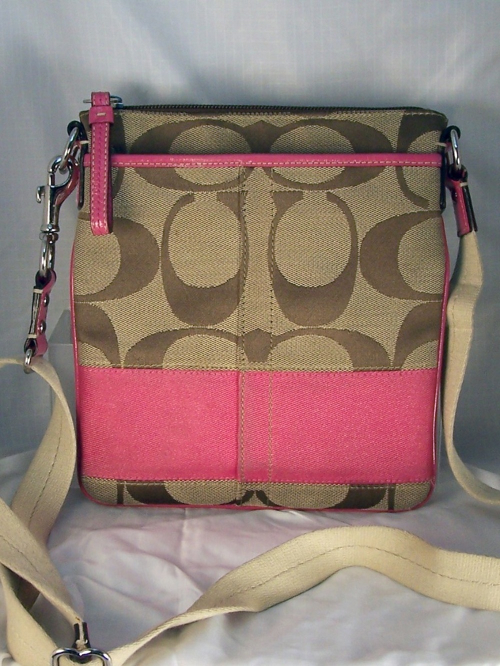 Coach signature c canvas hot pink tan crossbody adj strap